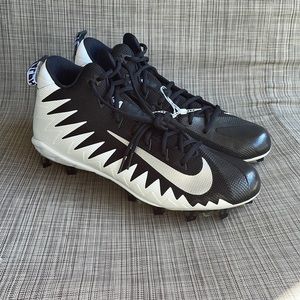 Nike Alpha Menace cleats